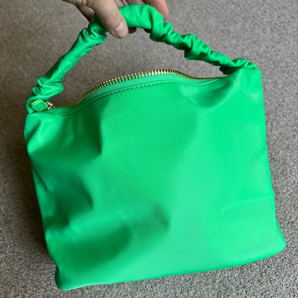 Stoney Clover Lane scrunch handle bag - Picture 2 of 6